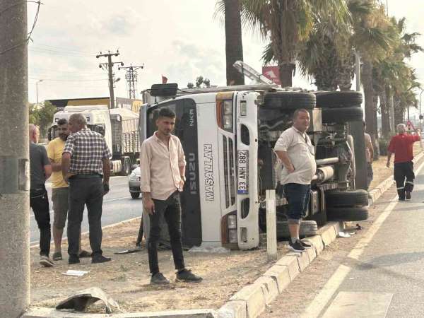 Tarsus'ta trafik kazası: 2 yaralı