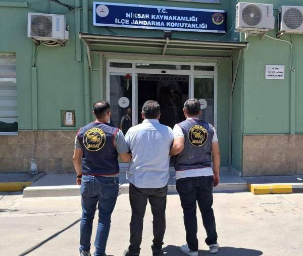 Tokat'ta 25 yıl hapis kesinleşmiş cezası bulunan firari yakalandı