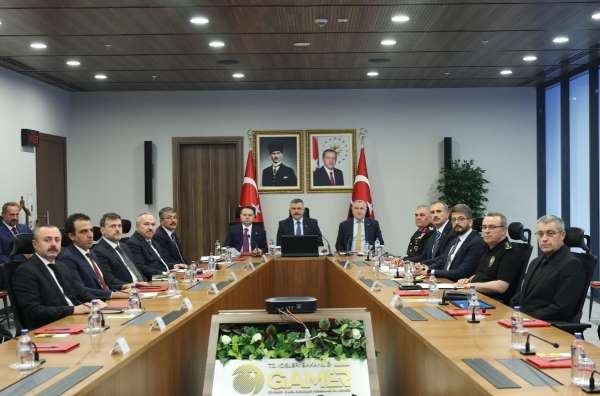 Üç bakan 'Spor Güvenliği Değerlendirme' toplantısında bir araya geldi