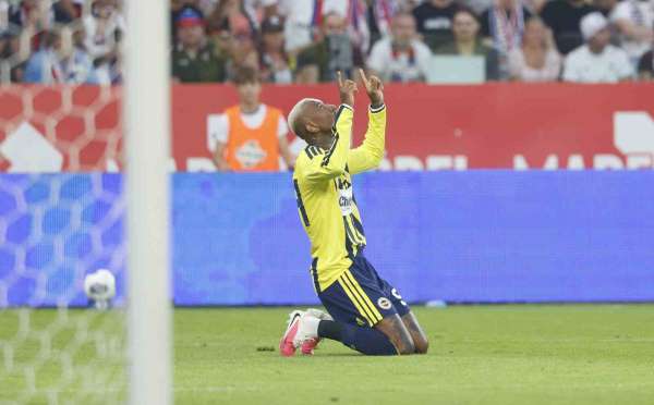 UEFA Şampiyonlar Ligi: Gornik Zabrze: 1 - Fenerbahçe: 1