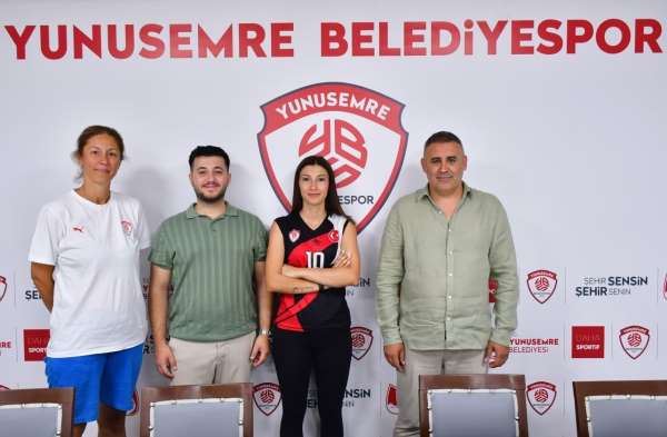 Yunusemre'de Tuğçe Köse yuvada kaldı