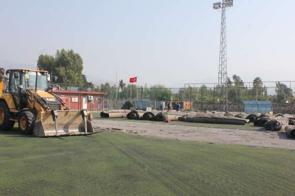 İskenderun'a FİFA standartlarında sentetik çim saha