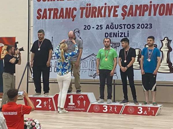Nilüfer Belediyesi GESK'ten satrançta 3 madalya