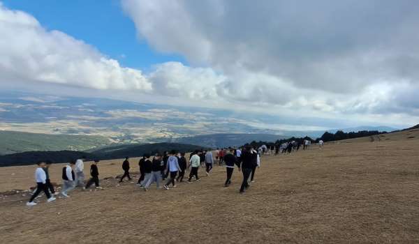 Pursaklar Belediyesinin kamp ateşi Samsun Ladik'te yandı