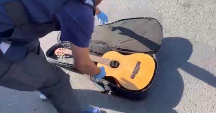 Samsun'da gitar çantasındaki cips paketinden uyuşturucu çıktı