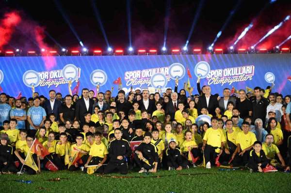 Başkan Altay 'Spor Okulları Olimpiyatları'na katılan tüm gençleri tebrik etti