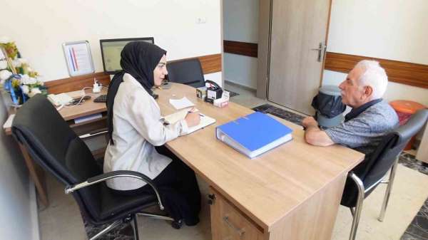 Fırat Üniversitesi Tıp Fakültesi'nden Dr. Tuncer: 'Vatandaşlarımıza sigarayı bırakma sürecinde destek oluyoruz