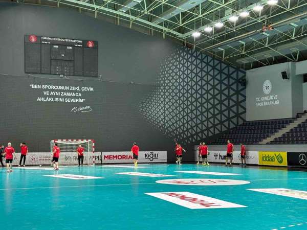 İşitme Engelliler A Milli Erkek Hentbol Takımı, olimpiyat hazırlıklarını sürdürüyor