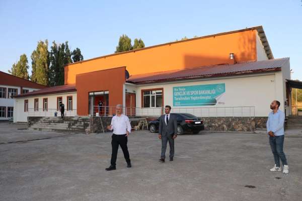 Malazgirt'te spor ve gençlik yatırımları sürüyor