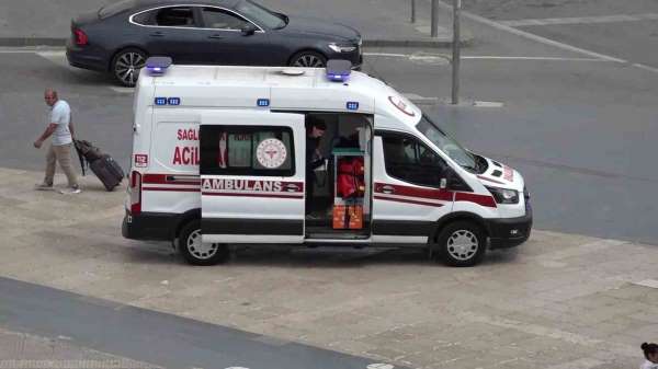 Meydanda merdivenlerden düşen şahıs yaralandı