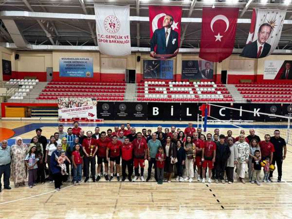 Bilecik'te 30 Ağustos Zafer Bayramı Voleybol Turnuvası sona erdi