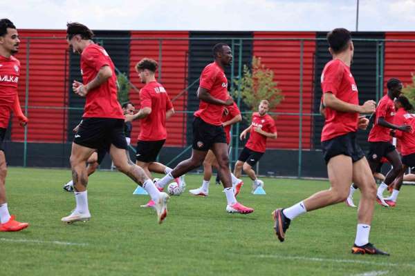 Çorum FK, Beşiktaş mesaisine devam etti