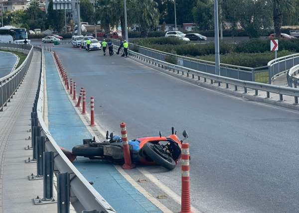 İzmir'de motosiklet kazası: 20 yaşındaki genç kız yaşamını yitirdi