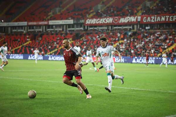 Trendyol Süper Lig: Gaziantep FK: 1 - Çaykur Rizespor: 2