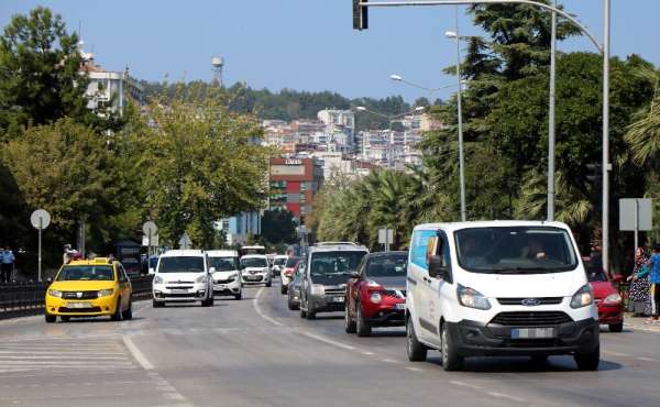 Samsun'da trafiğe kaydı yapılan her 2 araçtan 1'i beyaz renk 