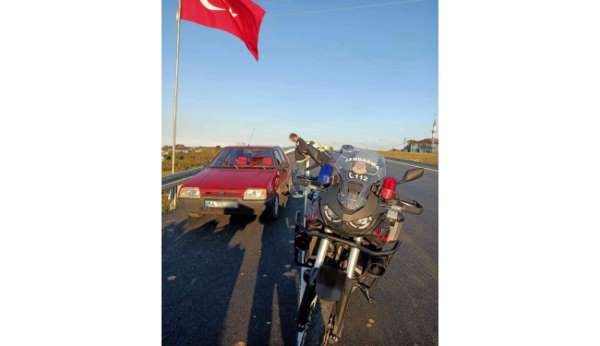 Çaldığı otomobille geziyordu, kovalamacanın ardından yakayı ele verdi