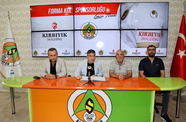 Alanyaspor'un forma kol sponsoru Kırbıyık Holding oldu