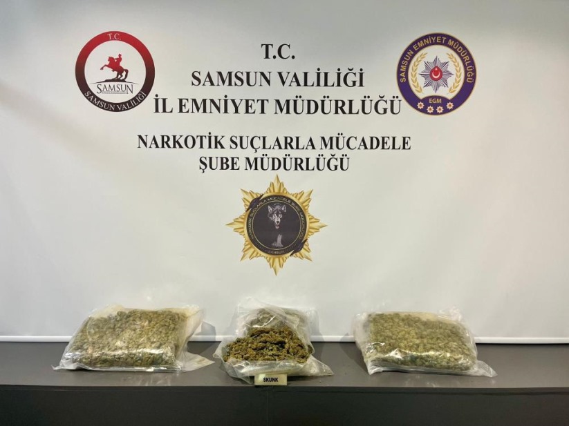 Samsun'da 2 kilo 160 gram skunk ve 352 gram metamfetamin ele geçirildi