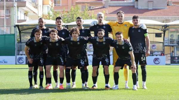 Trendyol 1. Lig: Sakaryaspor: 1 - Ümraniyespor: 3