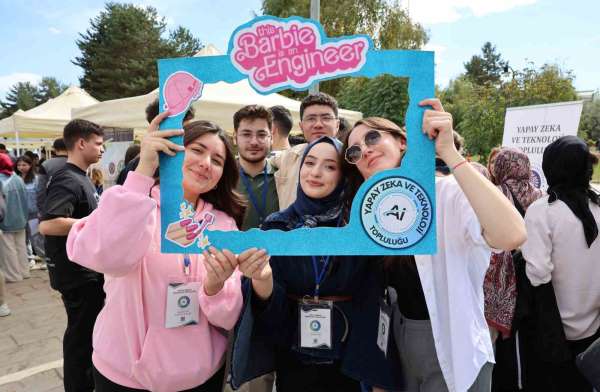 Atatürk Üniversitesi'nde 'Kampüse hoş geldin' oryantasyon programı başladı