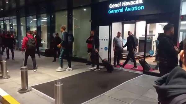 Liverpool, Galatasaray maçı için İstanbul'a geldi