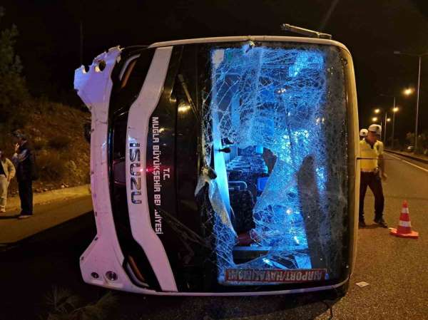 Muğla'da havalimanı otobüsü kaza yaptı: 5 yaralı