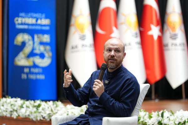 Bilal Erdoğan: 'ABD, 11 milyon dolar fazla teklif vermesine rağmen İspanya Süper Kupası Türkiye'de yapılacak'