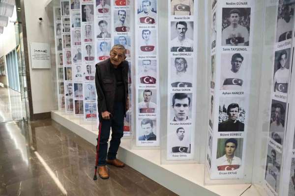 Fenerbahçe ve Türk futbolunun unutulmaz kalecilerinden Şükrü Ersoy hayatını kaybetti