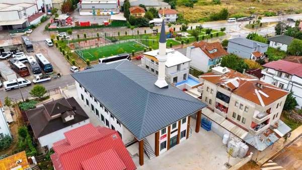 Gazze Şehitleri Cami ibadete gün sayıyor