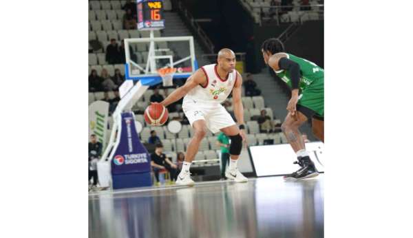 Karşıyaka Basketbol'dan oyun kurucu takviyesi