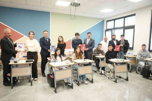 Yenişehir'de üniversite adaylarına 3 bin kitap desteği