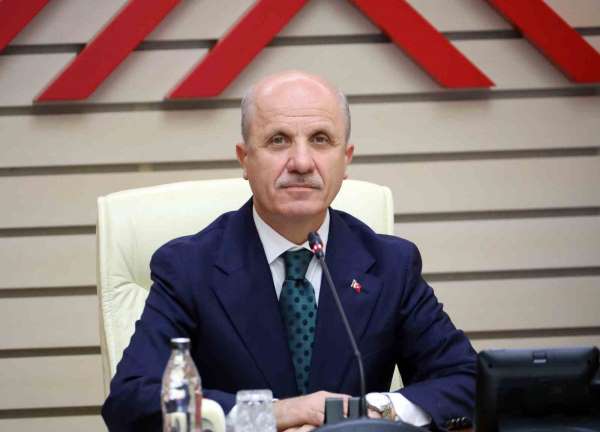 YÖK Başkanı Özvar Gazze İslam Üniversitesinde akademik yıl açılış dersini verdi