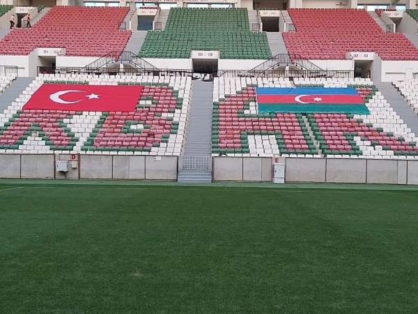 Diyarbekirspor'dan Azerbaycan'a bayraklı destek 