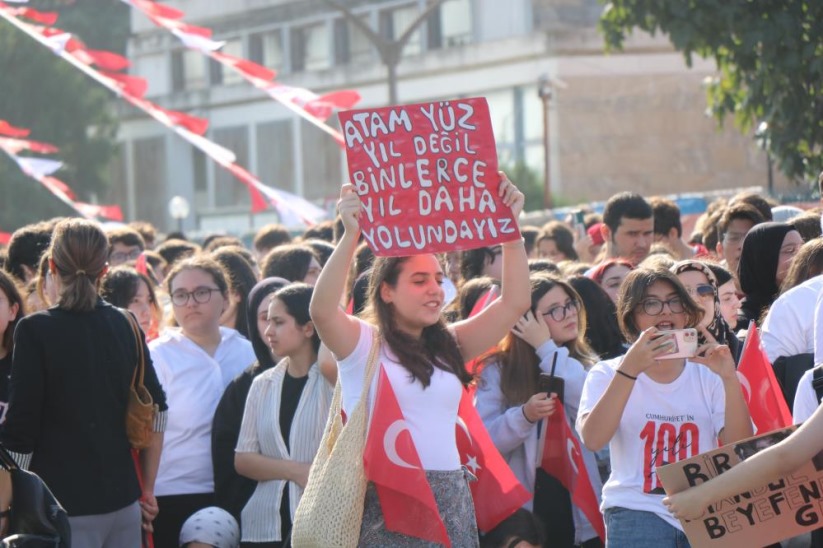 Samsun'da Cumhuriyet'in 100. yılı coşkuyla kutlandı