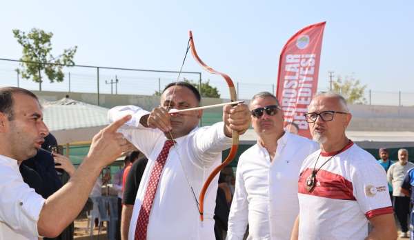 Mersin'de Türk Okçuluğu Kupası ve Kurumlararası Futbol Turnuvası başladı