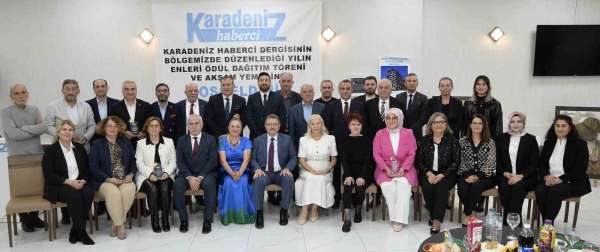 Karadeniz'de Yılın En'leri ödüllerini aldı