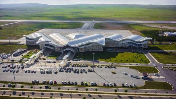 Sivas Nuri Demirağ Havalimanı'nı 9 ayda 395 bine yakın kişi kullandı