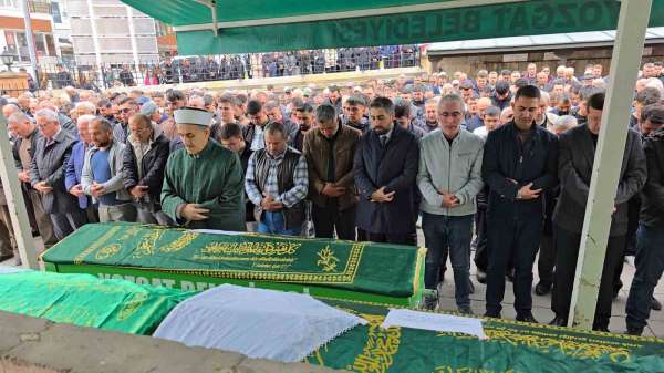 Çorum'daki kazada hayatını kaybeden anne ve 2 evladı toprağa verildi
