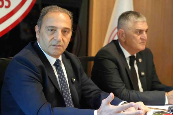 Fuat Çapa: 'Samsunspor gerekirse devre arasında yeni bir takım kurar'
