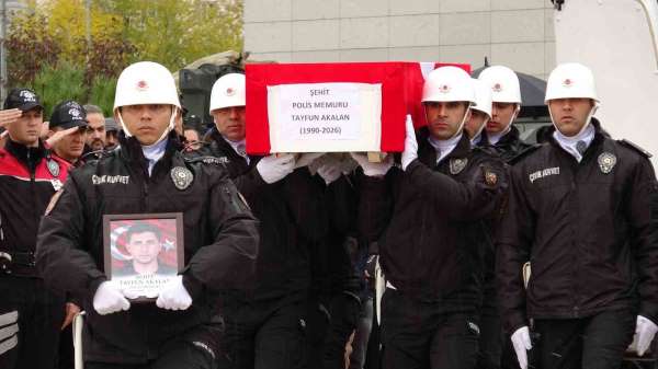 Kazada şehit düşen polis memuru için uğurlama töreni düzenlendi