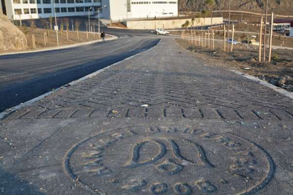 Hakkari Üniversitesi'nin kampüsü asfaltlandı 