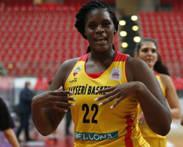 Kalani Brown ilk maçına çıktı