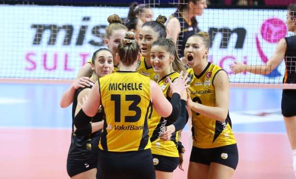 Lider VakıfBank, Galatasaray'a set vermedi 