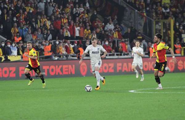 Spor Toto Süper Lig: Göztepe: 1 - Fenerbahçe: 1