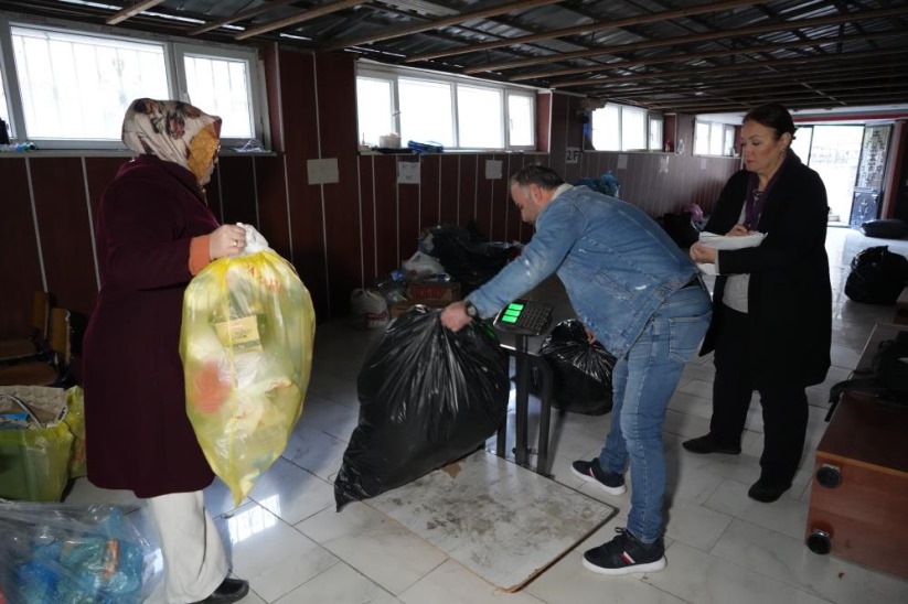 Samsun'da geri dönüşümde örnek okul: 4 haftada 1 ton atık topladılar