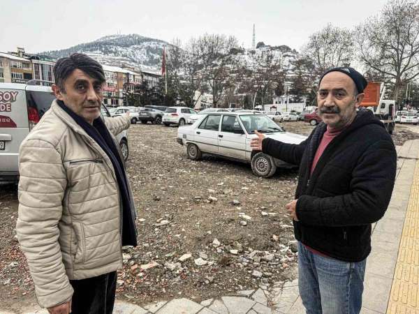 Efsane Vali Yazıcıoğlu'nun da görev yaptığı tarihi valilik binasının yıkımı Tokat esnafını zora soktu