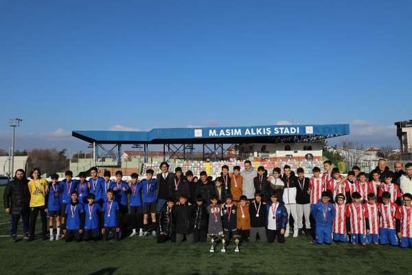 Kütahya'da 'Yıldız Erkek Futbol İl Birinciliği' müsabakaları tamamlandı