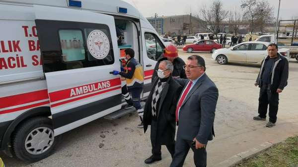 Kahreden tesadüf: Şans eseri kaza yerinden geçerken, oğlunun yaralandığını gördü