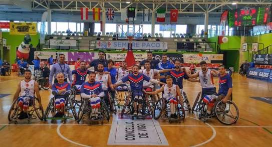 İzmir Tekerlekli Sandalye Basketbol Takımı Avrupa 3.'sü oldu 