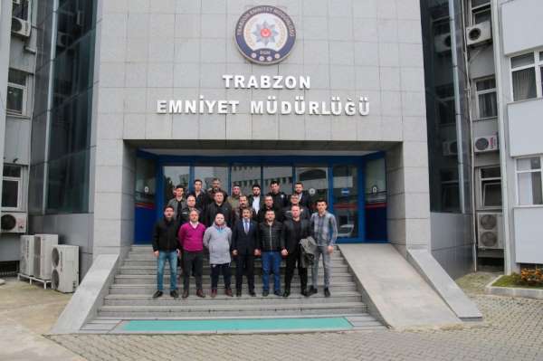 Trabzon Emniyet Müdürü Metin Alper, taraftarlarla bir araya geldi 